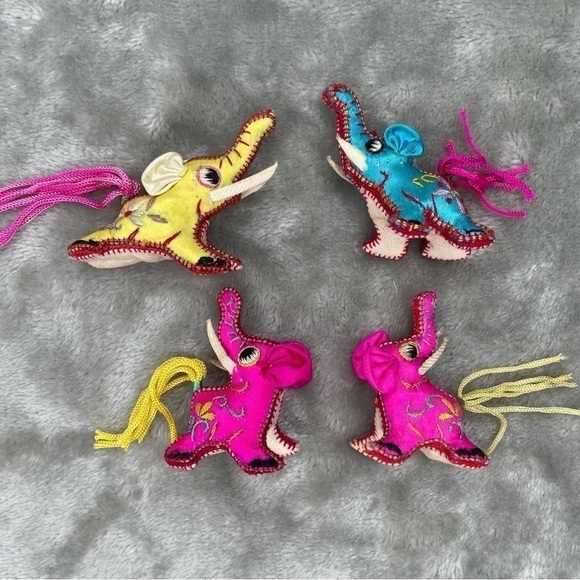 Vintage Hand Embroidered Stuffed Elephant & Horse Holiday Ornaments Lot of 19 - Picture 9 of 12